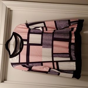 2XL Colorblock pullover in black, pink, grey &  white